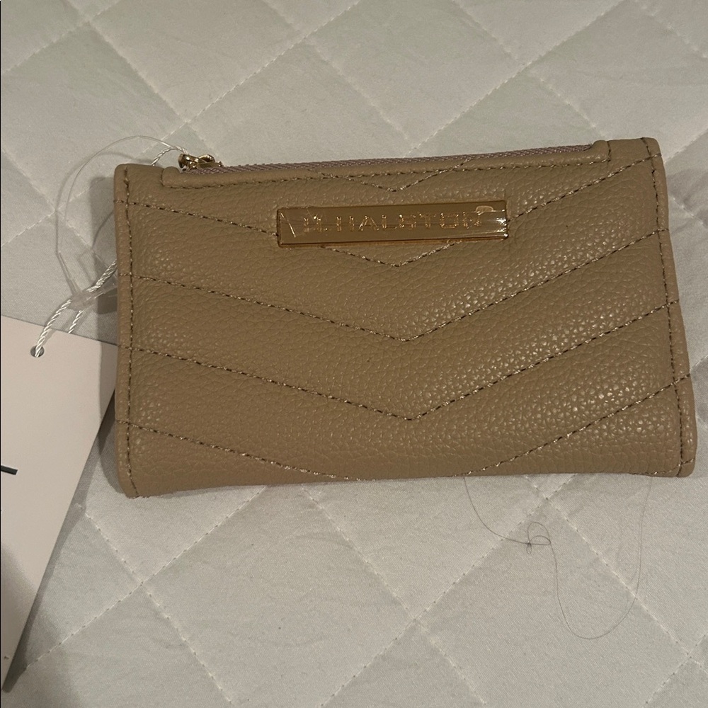 NWT H BY Halston Quilted Faux Leather Tan Wallet 6"x3”x1" $48 Snap Close ID Case